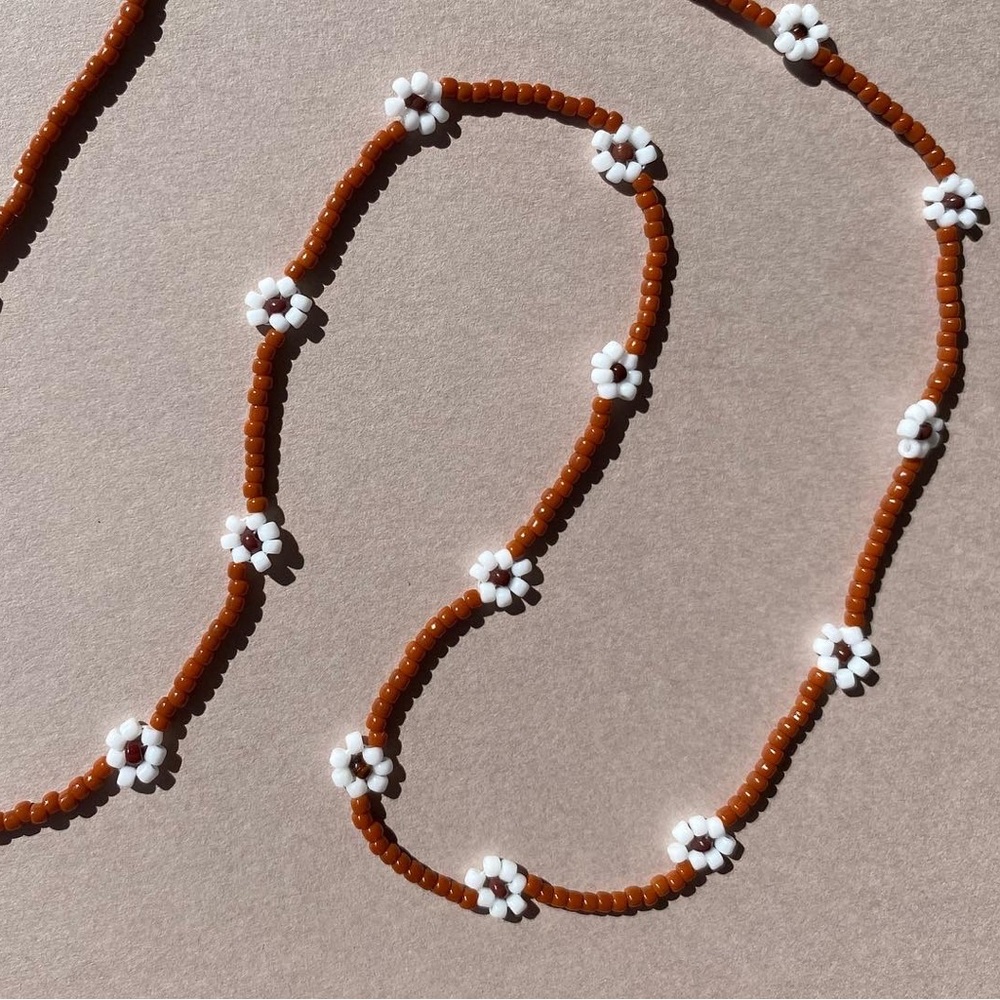 Classic Daisy Chain
